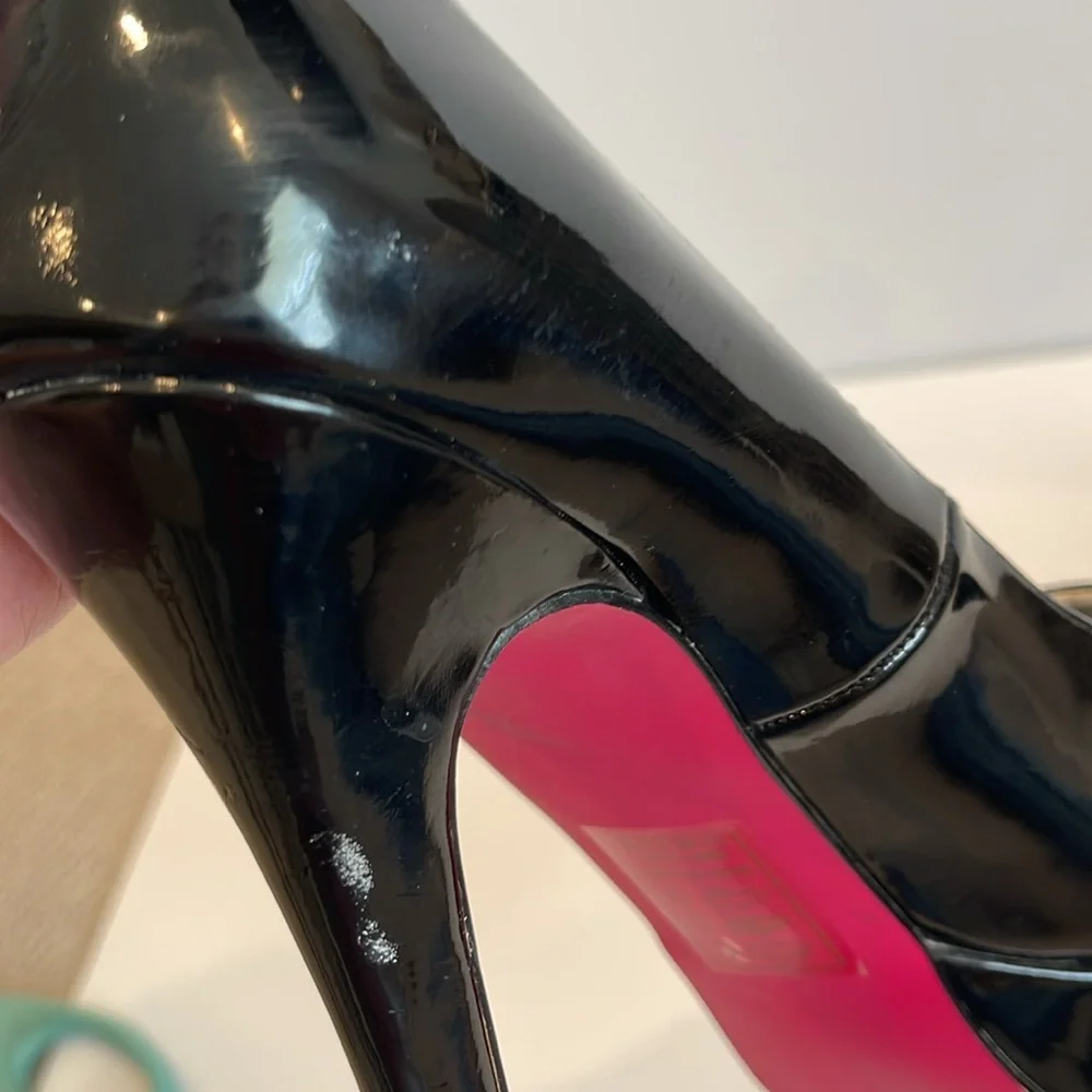Signature Sole Black Patent Pink Bottom‎ Platform Heels 7.5